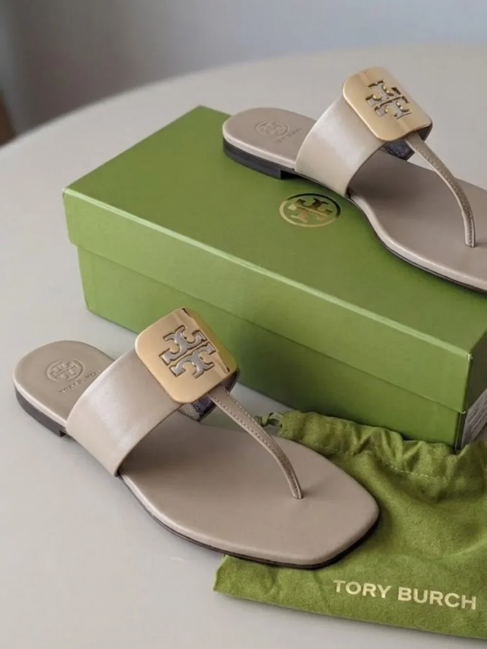 Tory Burch Georgia Tan Dark Elk Two Tone Metal Gold Silver Flat Sandals Thong